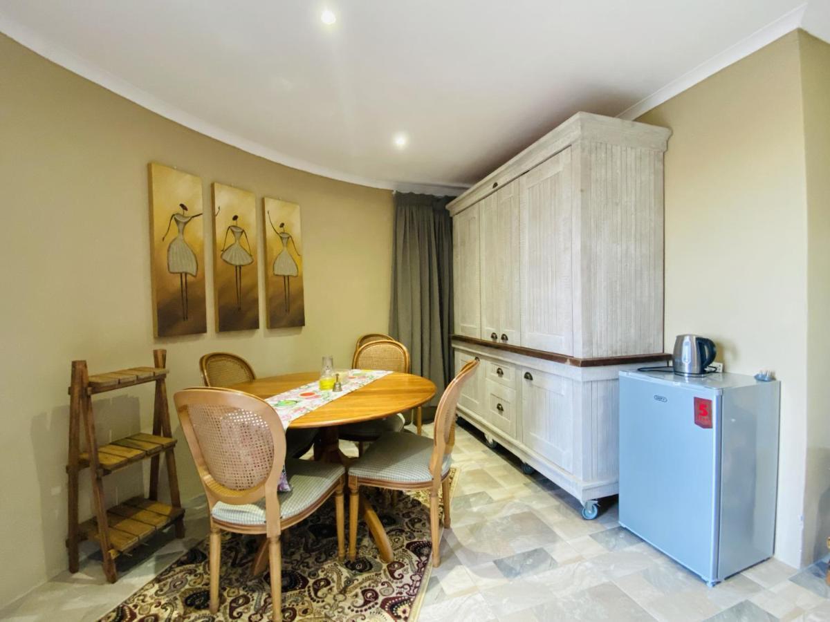 Country Lane Farm Lodge Cradock Exterior photo