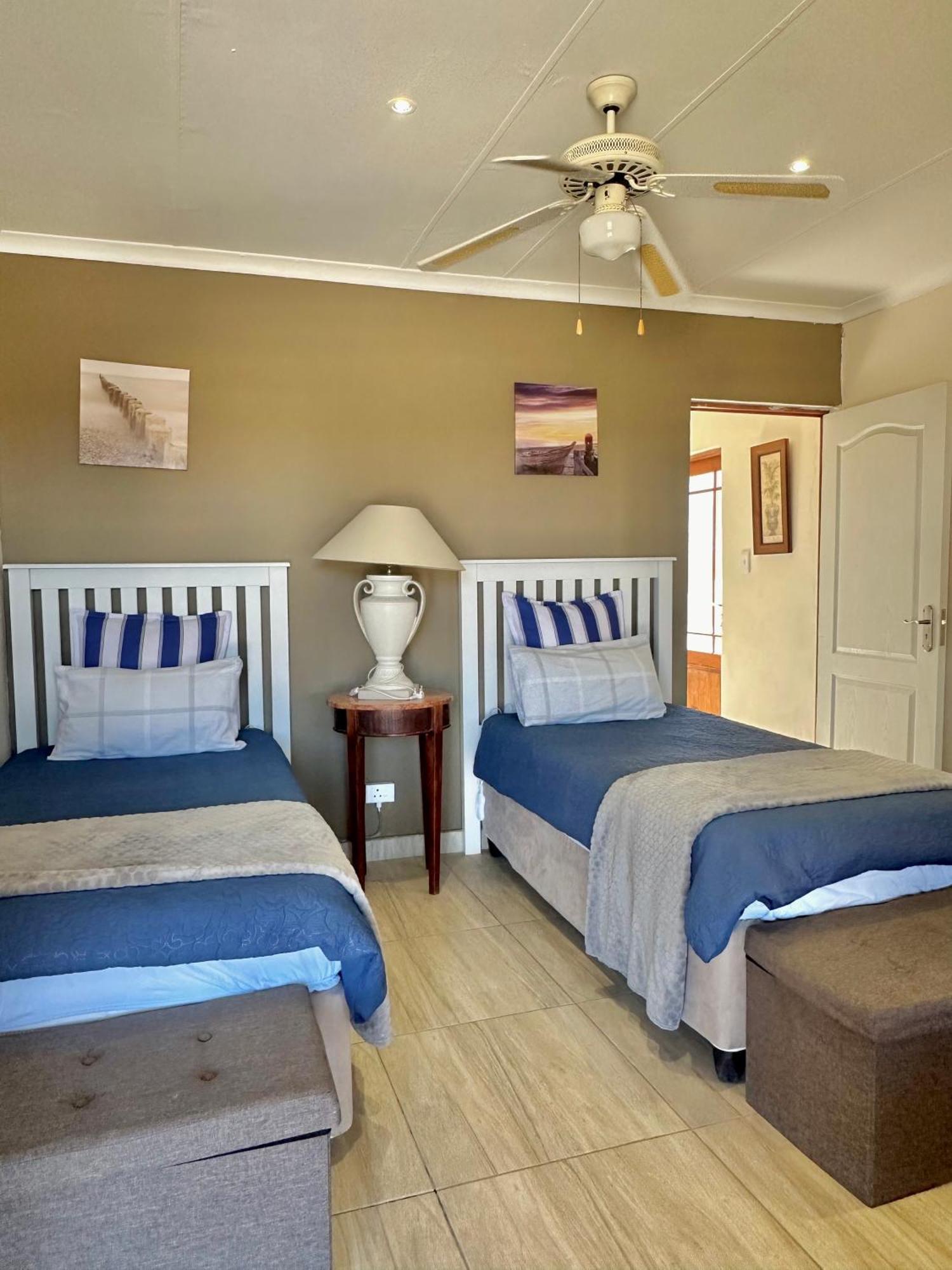 Country Lane Farm Lodge Cradock Exterior photo